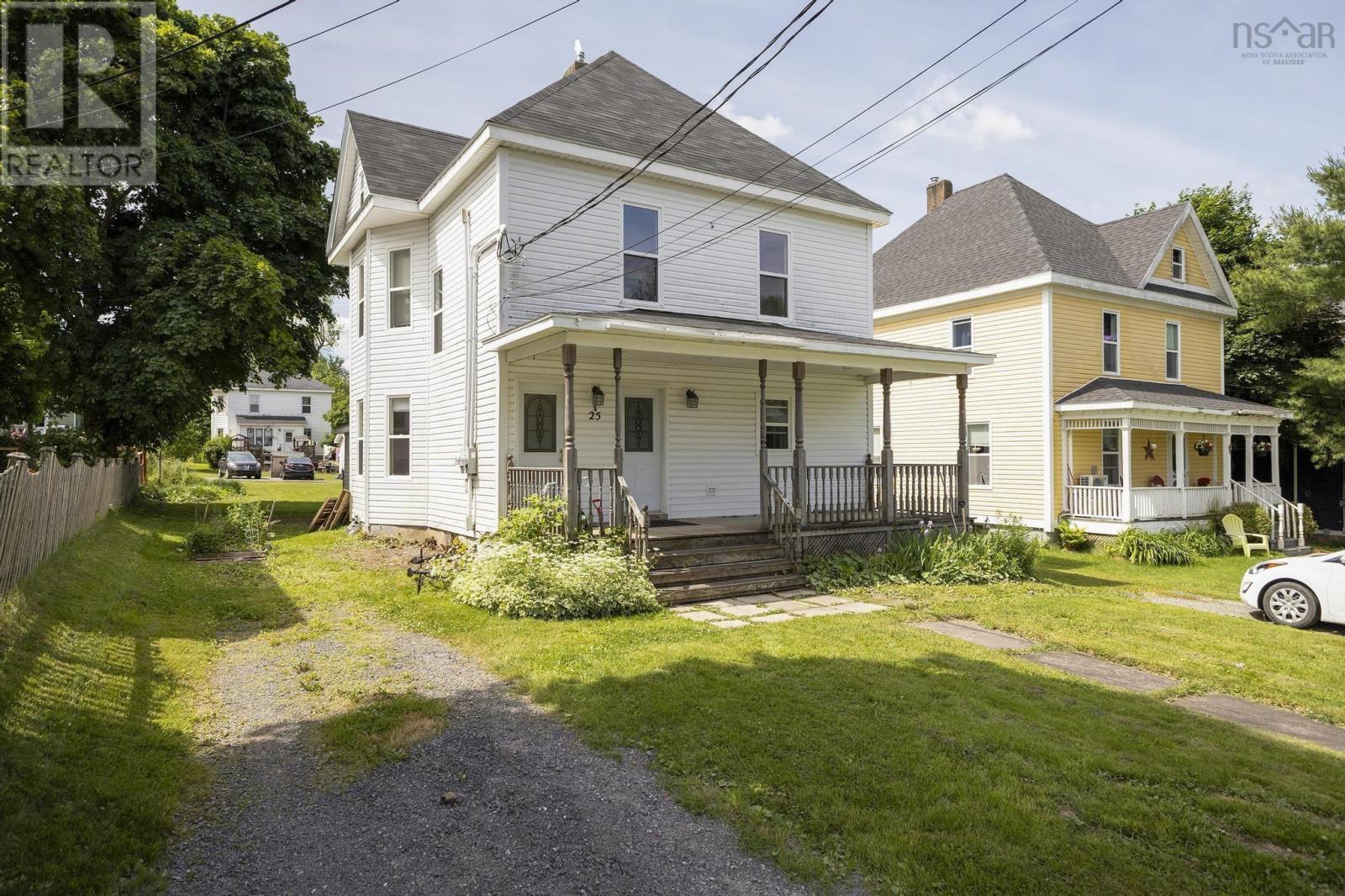25 Jubilee Avenue, Stellarton, Nova Scotia  B0K 1S0 - Photo 3 - 202516059