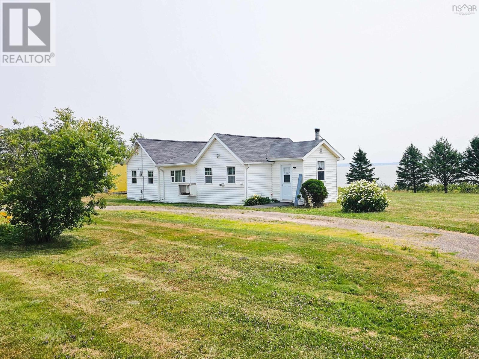 4606 Highway 2, Upper Economy, Nova Scotia  B0M 1B0 - Photo 1 - 202519634