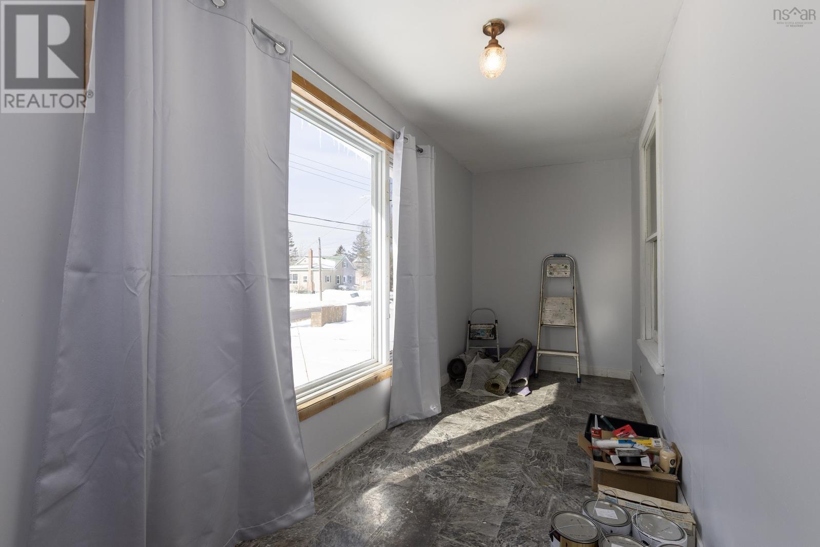 90 Mcfarlane Street, Springhill, Nova Scotia  B0M 1X0 - Photo 20 - 202520034