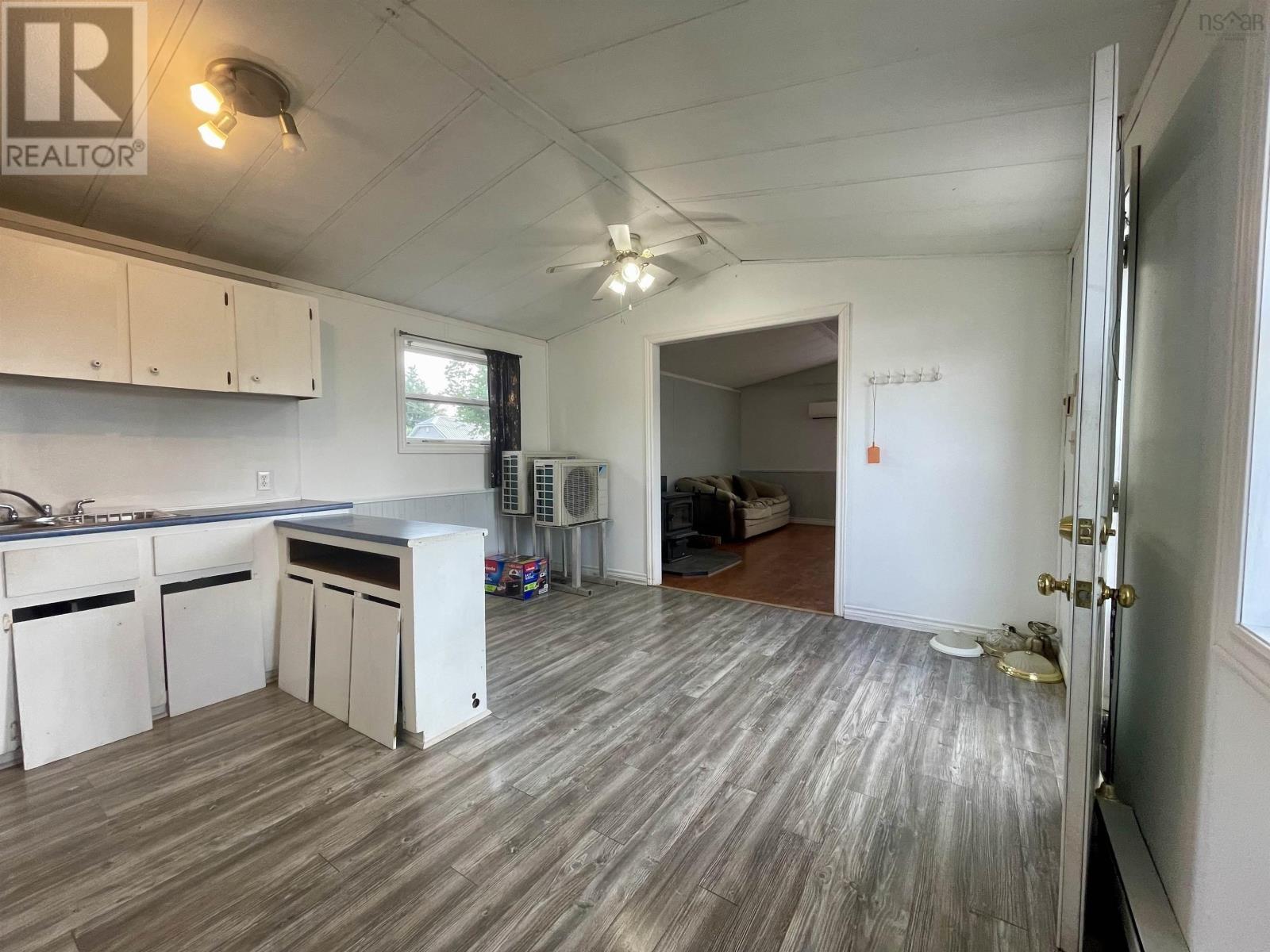 44 Chapel Street, Springhill, Nova Scotia  B0M 1X0 - Photo 16 - 202520637