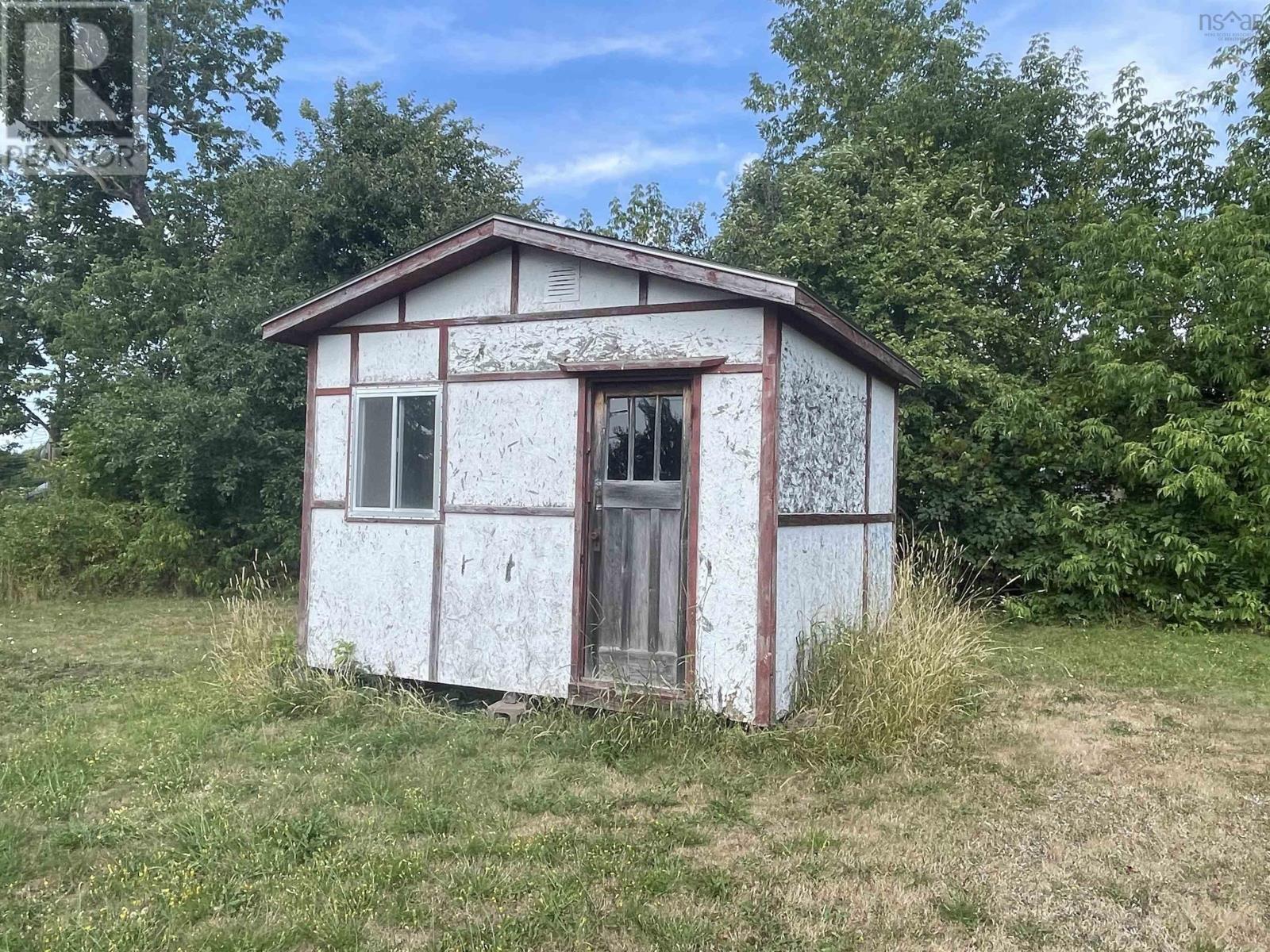 44 Chapel Street, Springhill, Nova Scotia  B0M 1X0 - Photo 9 - 202520637