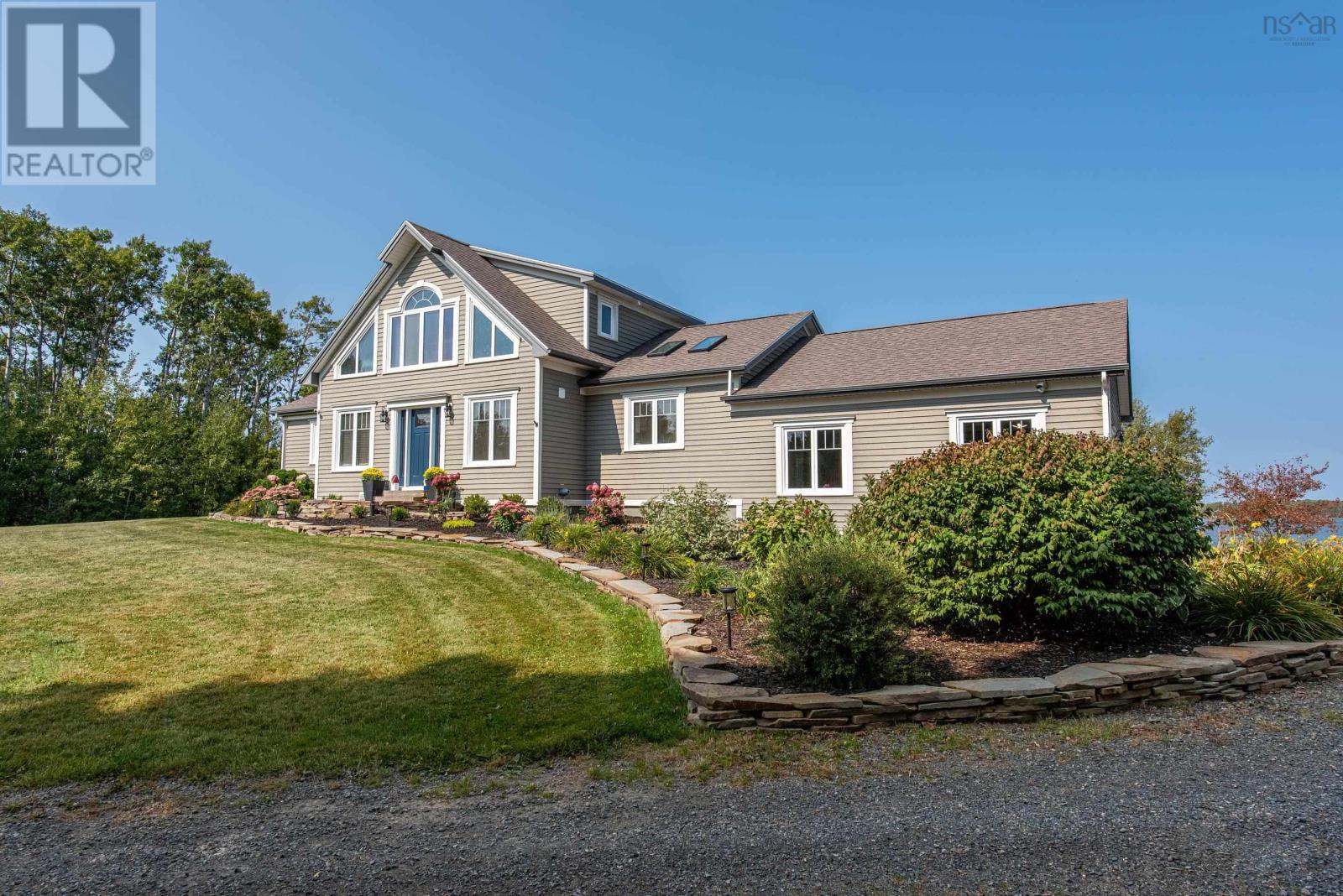 13573 Highway 6, Wallace Bridge, Nova Scotia  B0K 1Y0 - Photo 3 - 202521411