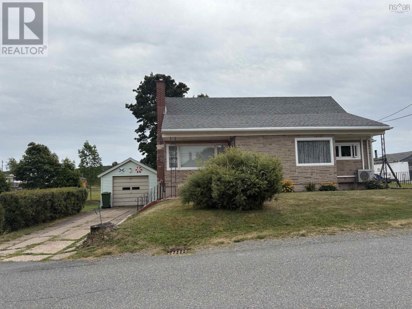 15 High Street, Plymouth, Nova Scotia