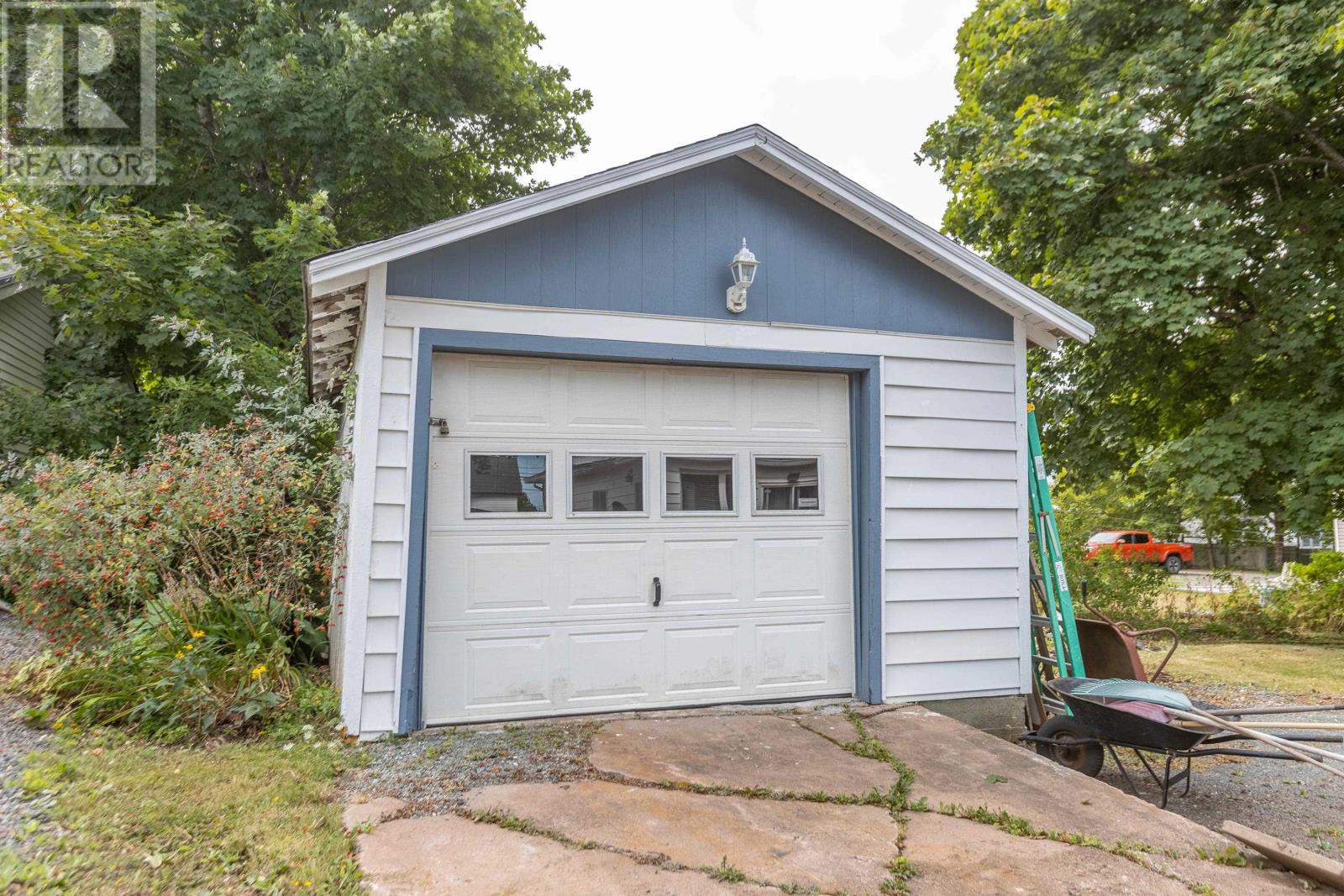 137 Main Street, Springhill, Nova Scotia  B0M 1X0 - Photo 4 - 202521766