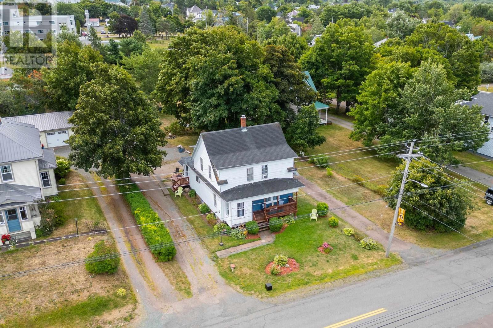 137 Main Street, Springhill, Nova Scotia  B0M 1X0 - Photo 5 - 202521766