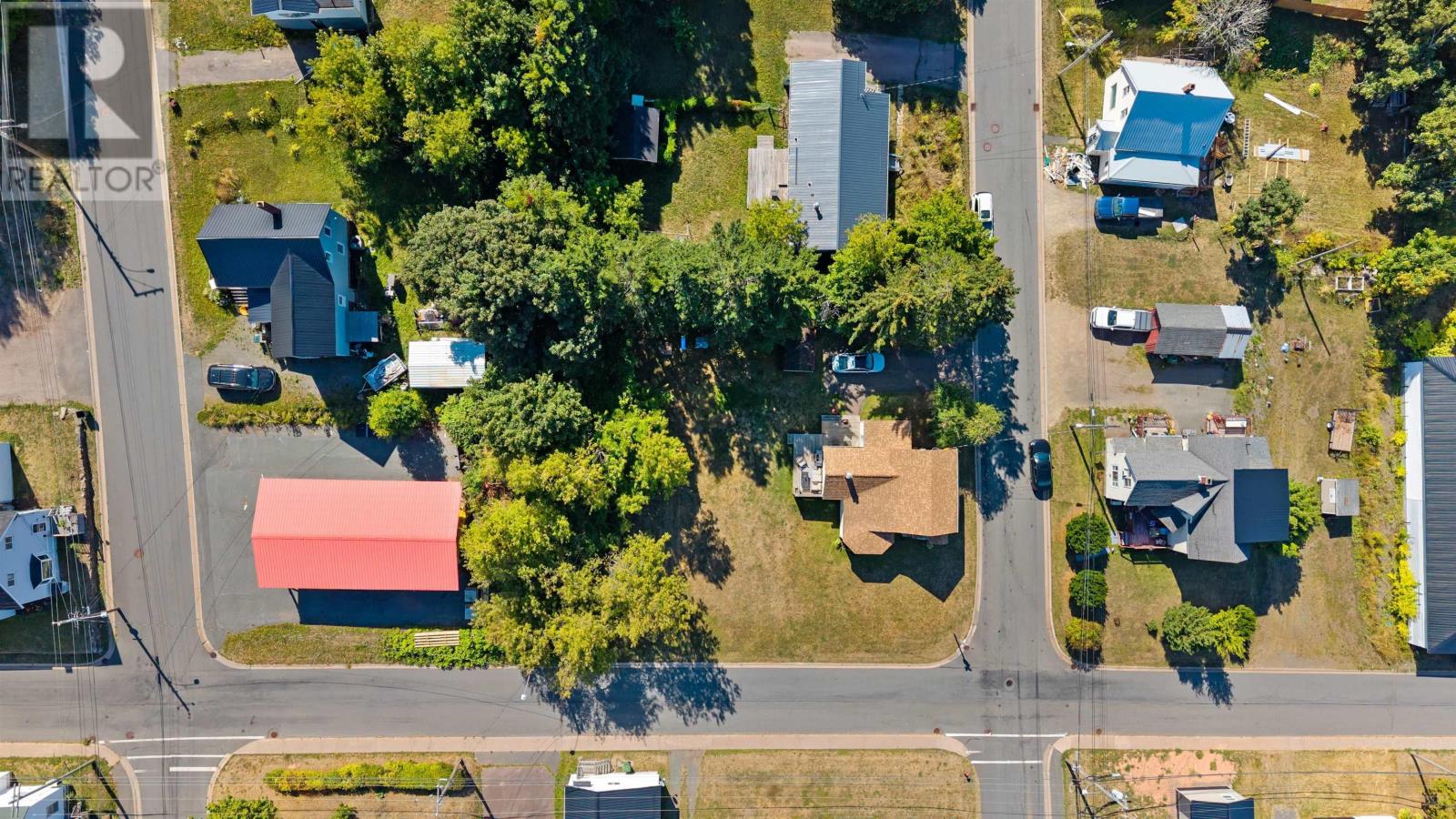 18 Mechanic Street, Springhill, Nova Scotia  B0M 1X0 - Photo 3 - 202522586
