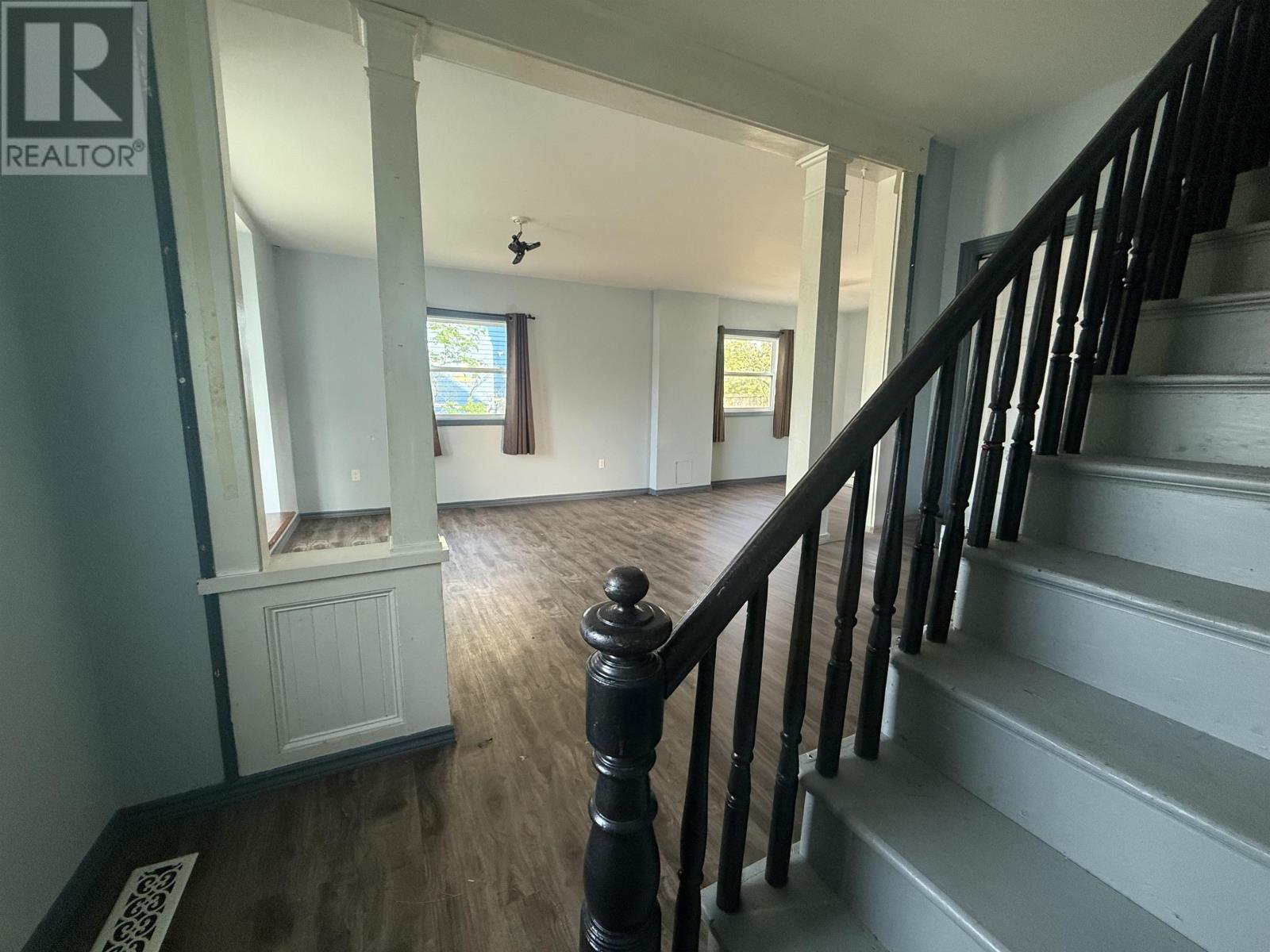 2290 Western Avenue, Parrsboro, Nova Scotia  B0M 1S0 - Photo 2 - 202523101