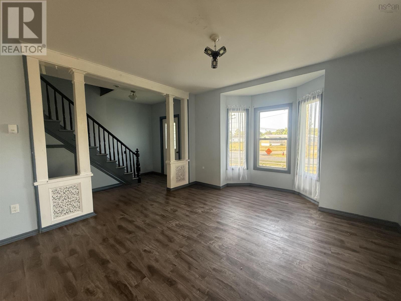 2290 Western Avenue, Parrsboro, Nova Scotia  B0M 1S0 - Photo 3 - 202523101