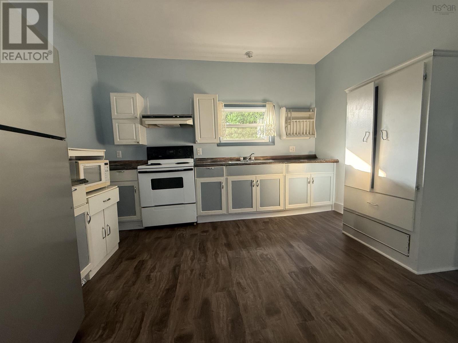 2290 Western Avenue, Parrsboro, Nova Scotia  B0M 1S0 - Photo 6 - 202523101