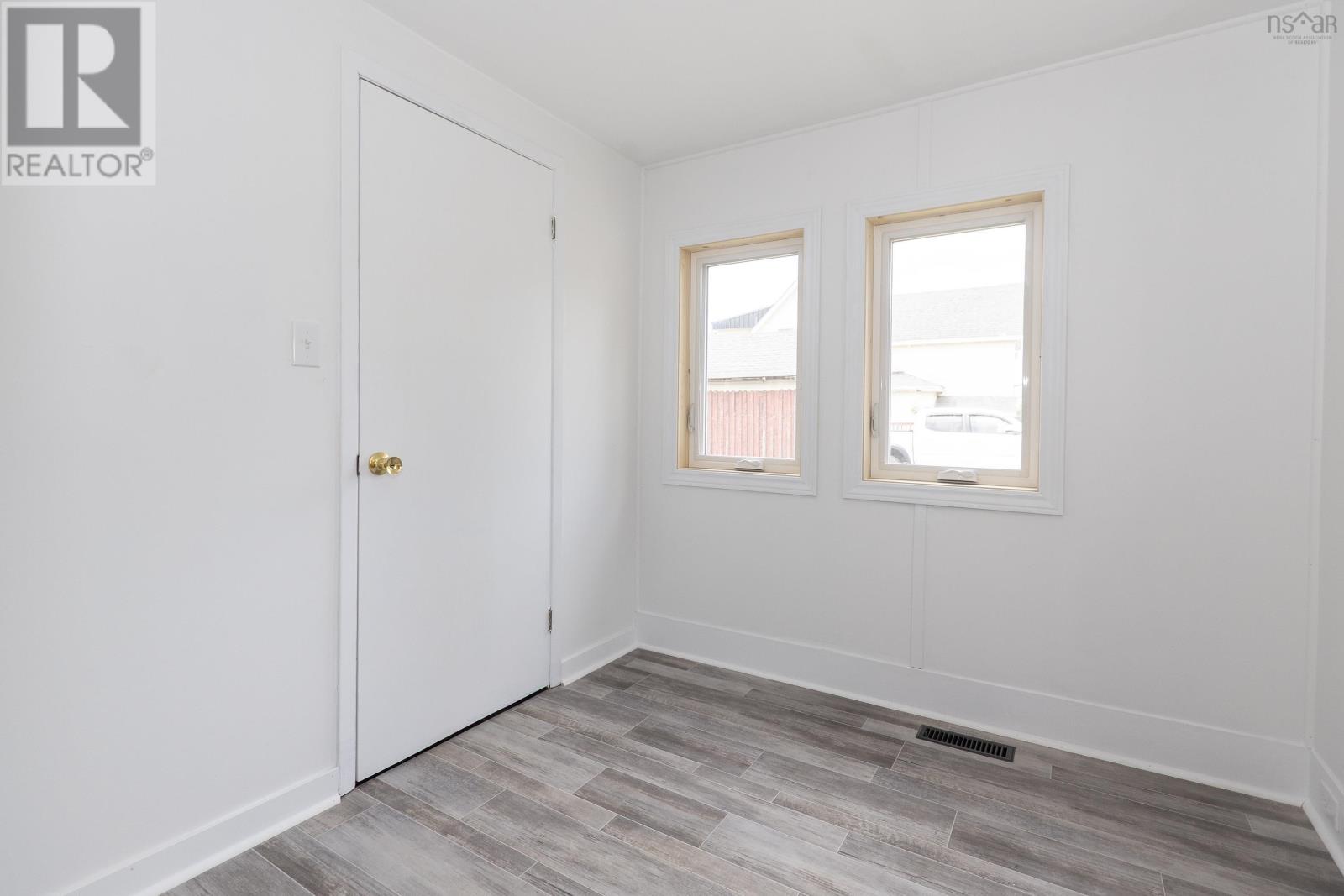 21 Mechanic Street, Springhill, Nova Scotia  B0M 1X0 - Photo 23 - 202523358