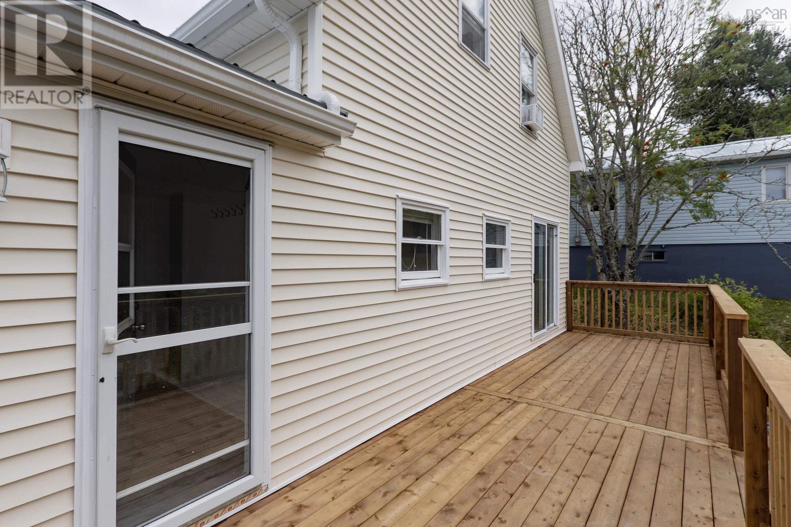 21 Mechanic Street, Springhill, Nova Scotia  B0M 1X0 - Photo 6 - 202523358