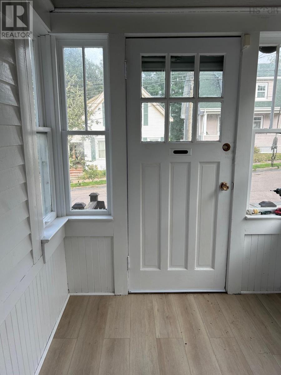 16 Ross Street, Truro, Nova Scotia  B2N 4E1 - Photo 3 - 202524611