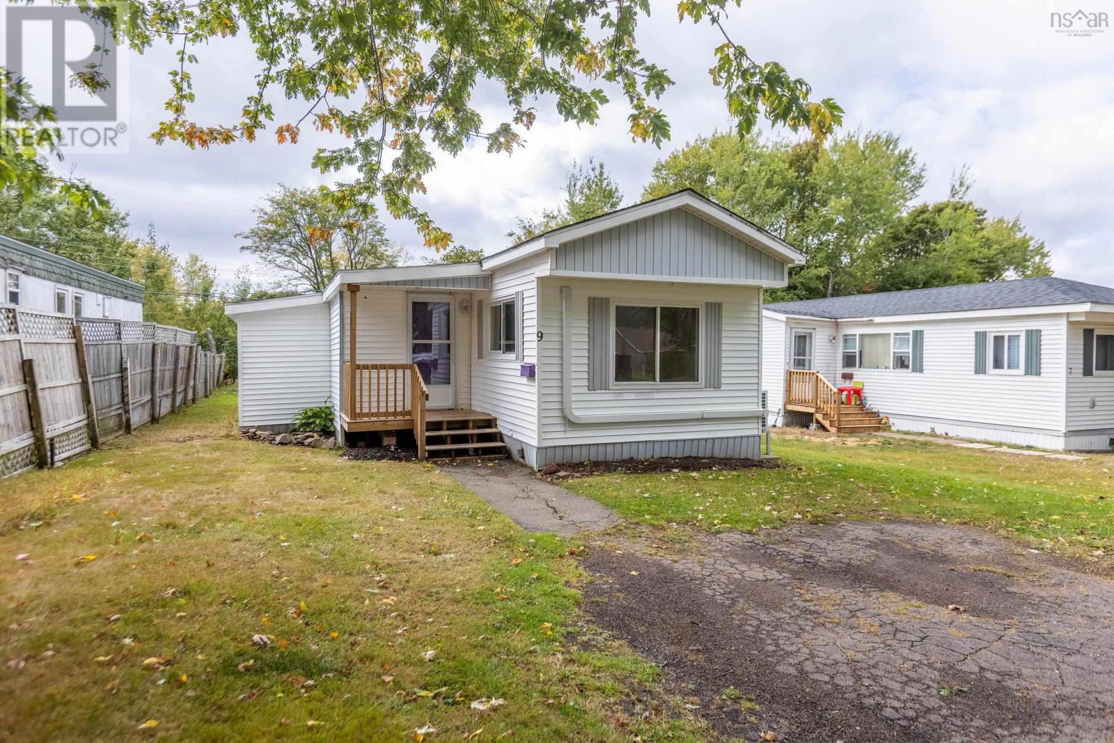 9 Liberty Lane, Amherst, Nova Scotia  B4H 2K5 - Photo 1 - 202525024