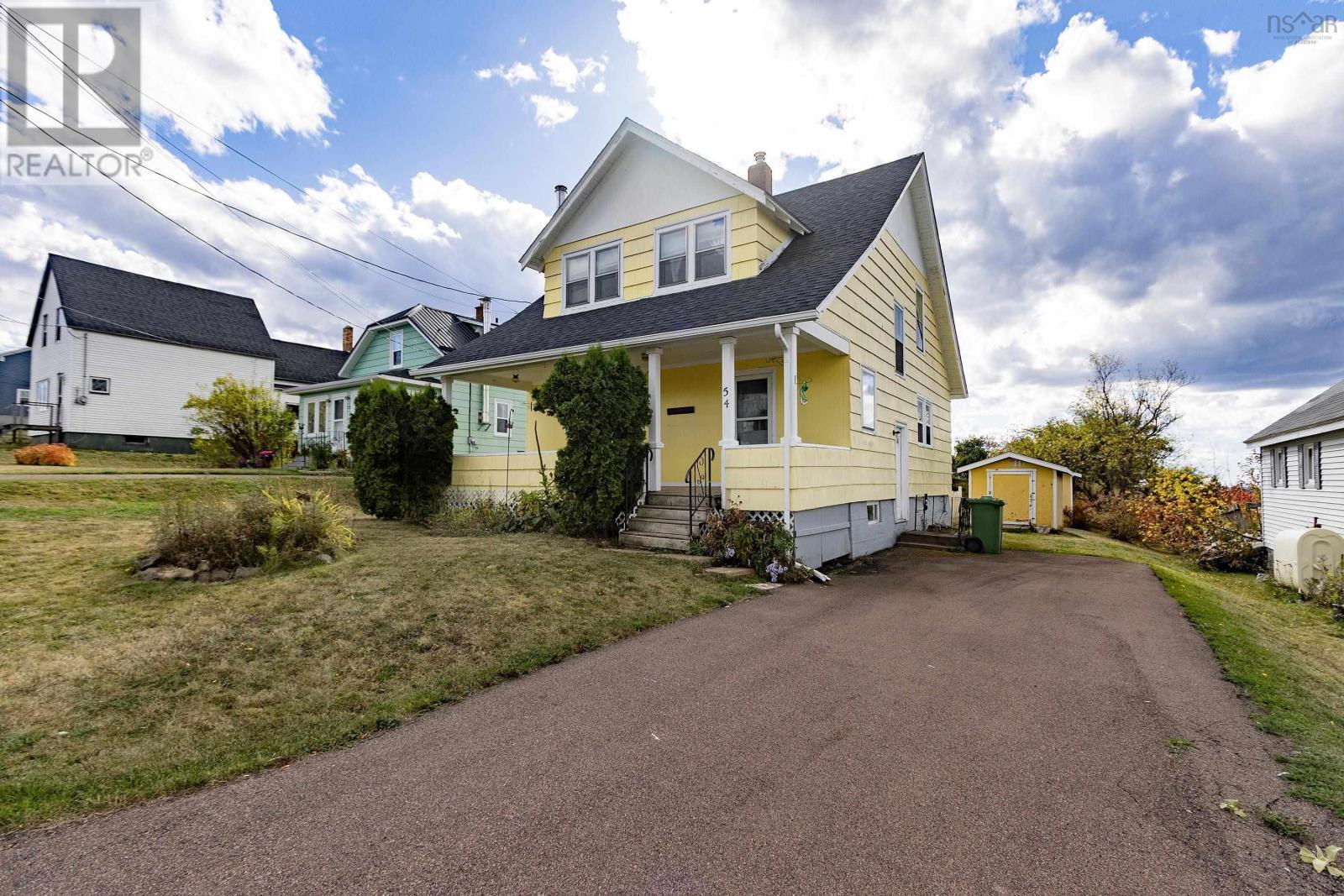 54 Wolsley Street, Springhill, Nova Scotia  B0M 1X0 - Photo 1 - 202525130