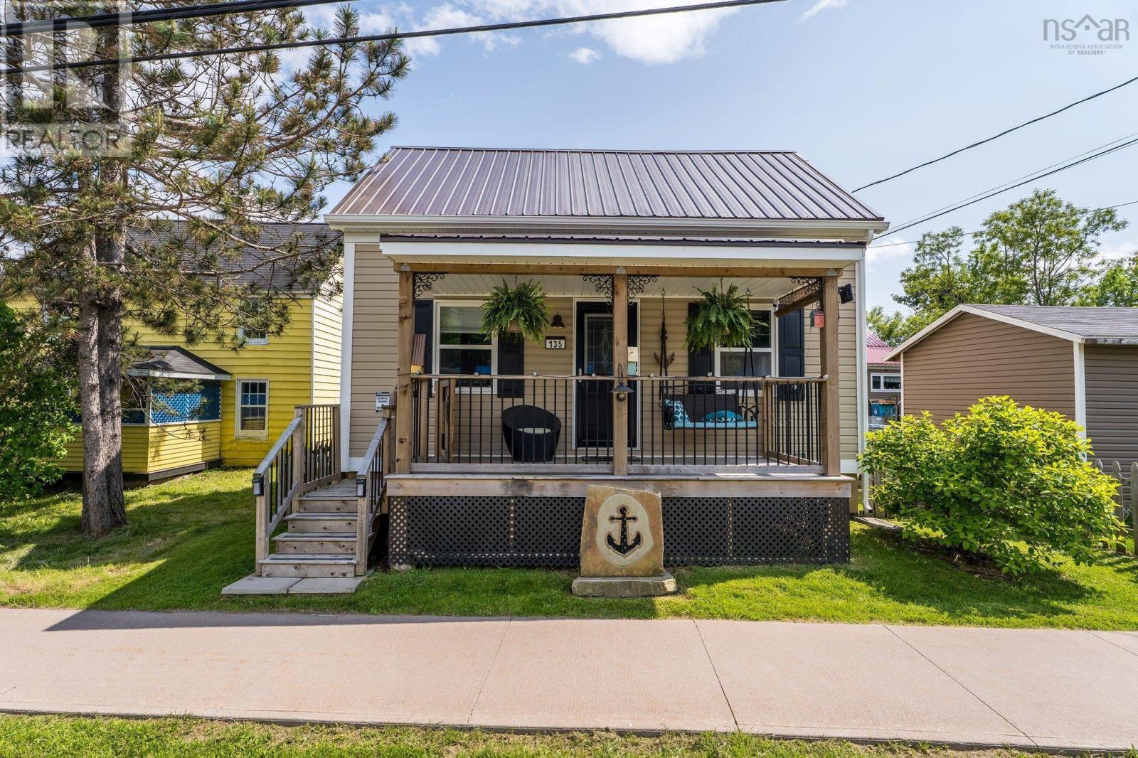 135 West River Road, Pictou, Nova Scotia  B0K 1H0 - Photo 2 - 202526230
